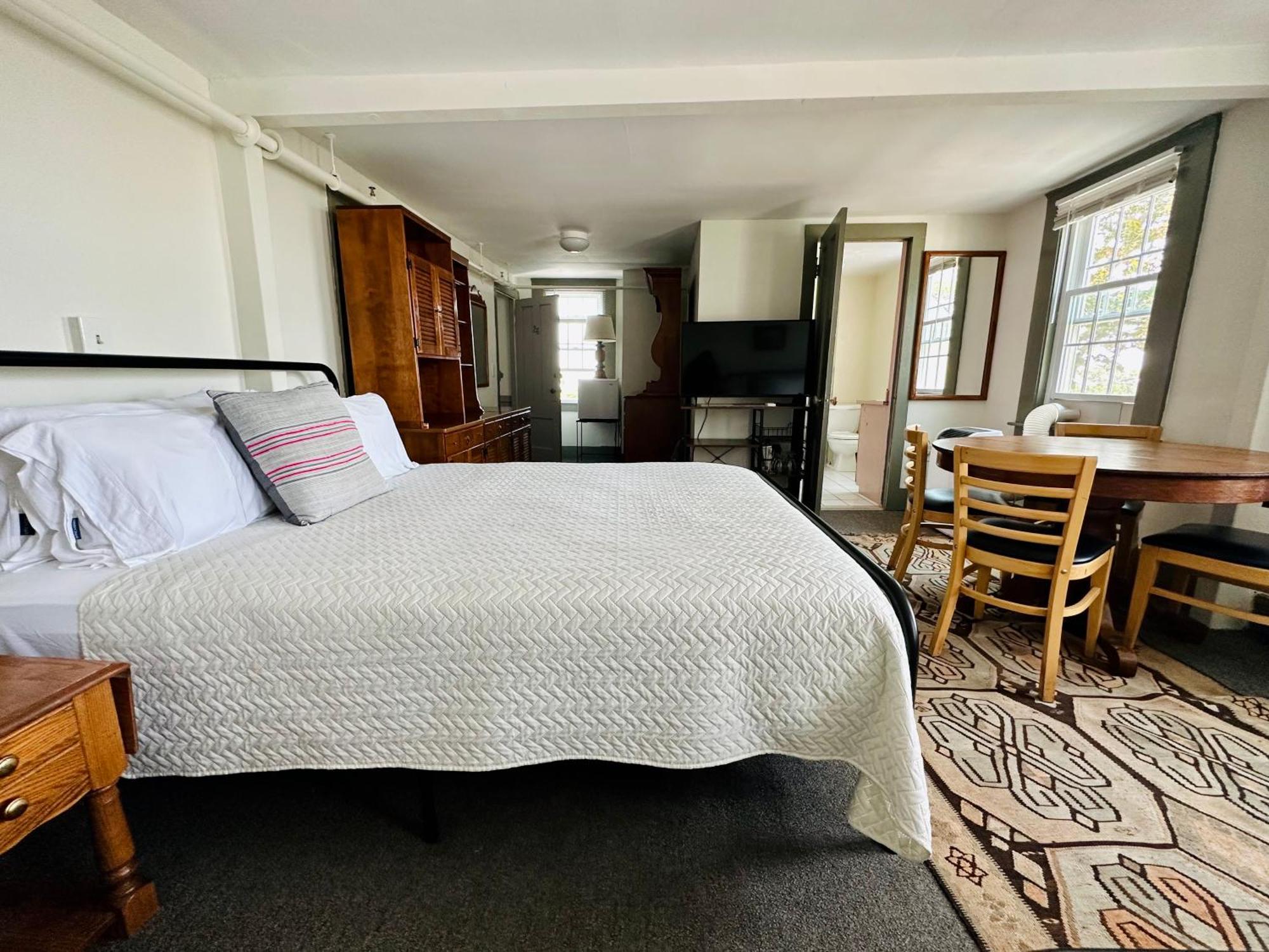 Gifford House Hotel โพรวินซ์ทาวน์ ภายนอก รูปภาพ